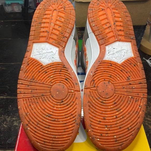 Jordan Retro 5 “Dunk On Mars” - Picture 4 of 4